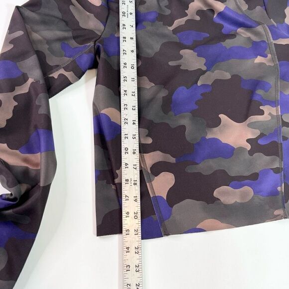 Athleta Pinnacle Hoodie Women's Small Multi-Color Camo Long Sleeve Pullover - Picture 3 of 10